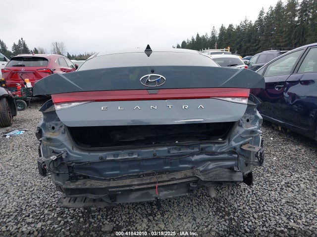 KMHLL4AG3NU324837 Hyundai ELANTRA SE