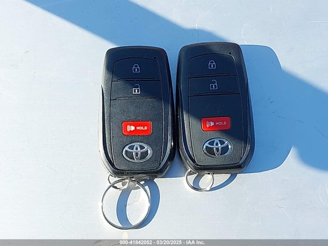 JTDACAAU2P3000206 Toyota PRIUS XLE