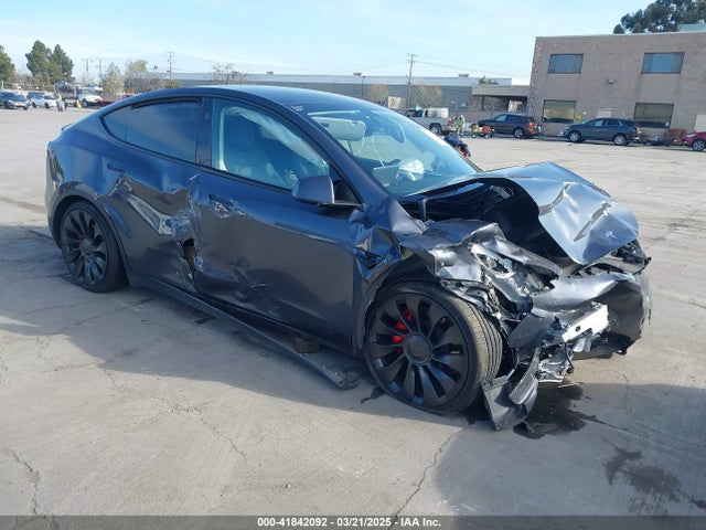 2023 TESLA MODEL Y 7SAYGDEF5PF917338 Photo 0