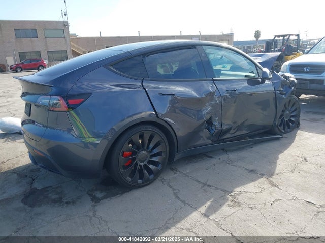 2023 TESLA MODEL Y 7SAYGDEF5PF917338 Photo 3