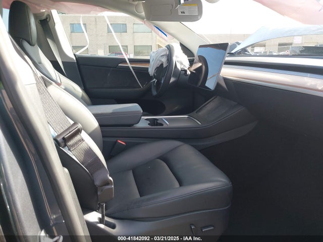 2023 TESLA MODEL Y 7SAYGDEF5PF917338 Photo 4