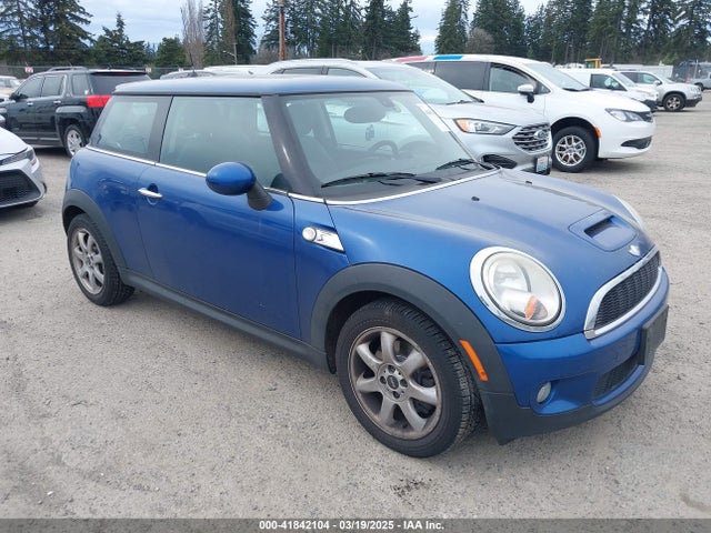 2007 MINI COOPER S WMWMF73527TL91061 Photo 0
