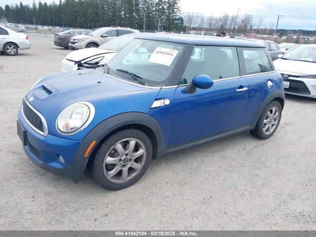 2007 MINI COOPER S WMWMF73527TL91061 Photo 1