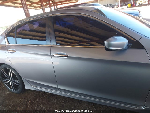 1HGCR2F55HA124919 Honda Accord Sport