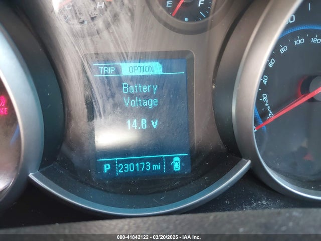 1G1PA5SHXE7253930 Chevrolet Cruze Ls Auto