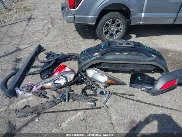 3CZRU5H56JG700881 Honda HR-V EX