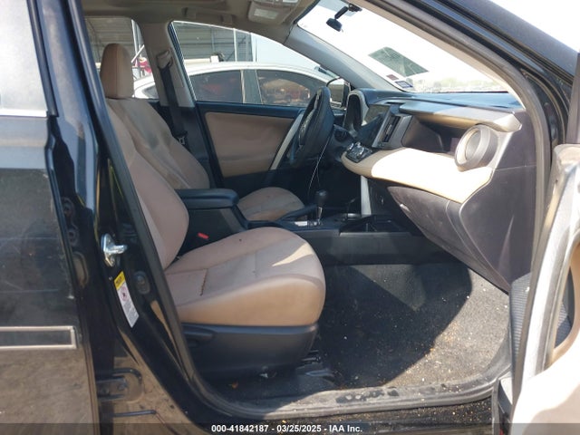 2T3WFREV3FW169340 Toyota Rav4 Xle
