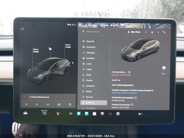 5YJ3E1EC9MF849817 Tesla 2021
