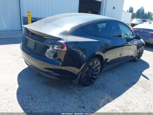 5YJ3E1EC9MF849817 Tesla 2021