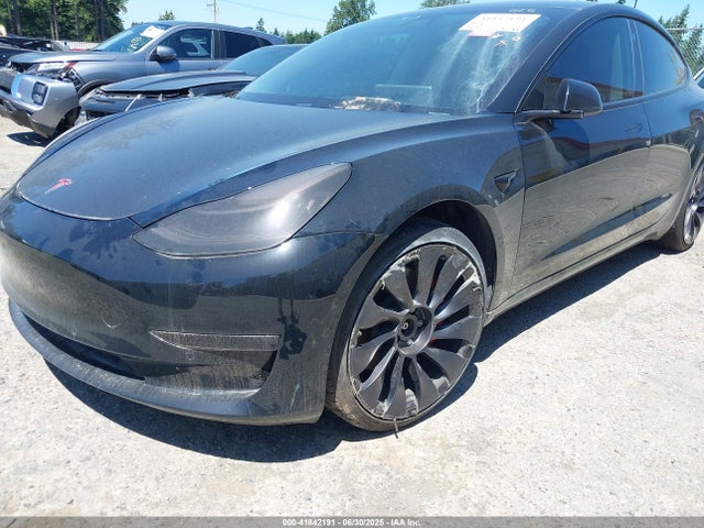 5YJ3E1EC9MF849817 Tesla 2021