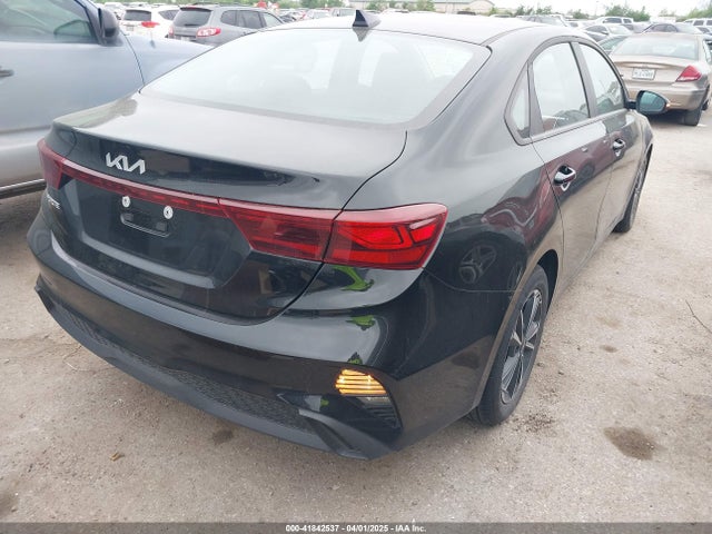 3KPF24AD7RE835871 KIA Forte Lxs