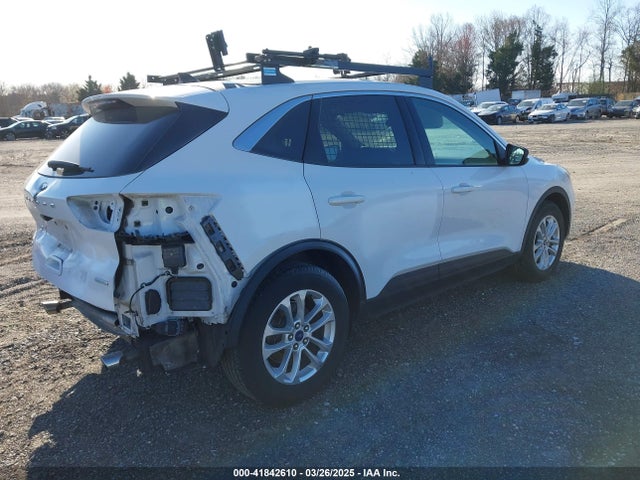 1FMCU0G69LUB74041 Ford ESCAPE SE