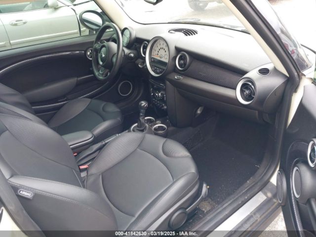 2013 MINI CLUBMAN WMWZG3C59DTY39951 Photo 4