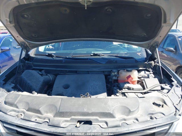 1GNERFKW0KJ180388 Chevrolet Traverse Ls