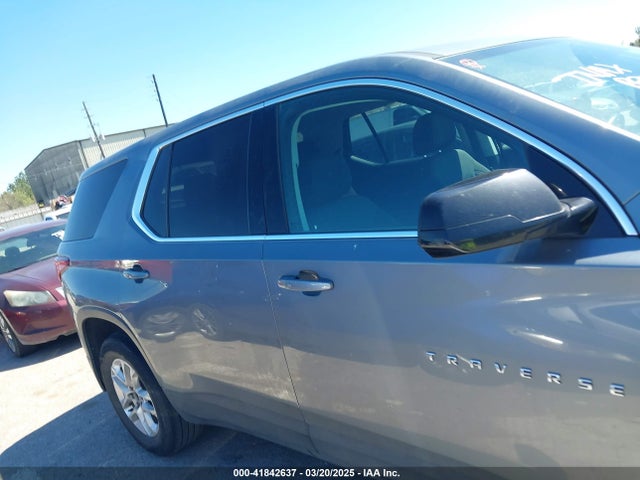 1GNERFKW0KJ180388 Chevrolet Traverse Ls