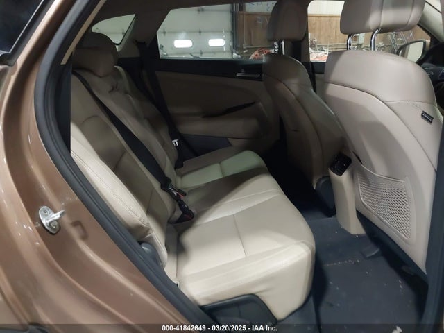 KM8J3CA29HU418926 Hyundai Tucson Limited