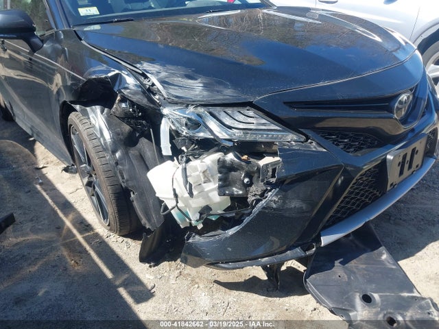 4T1B61HK9KU180721 Toyota CAMRY XSE