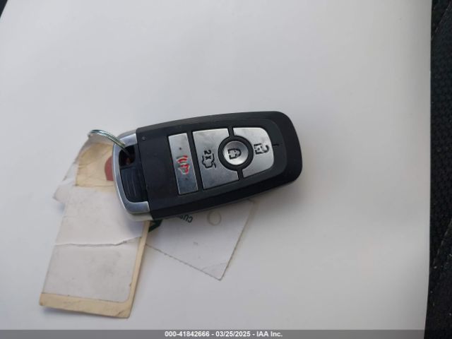 3FA6P0LU4KR105363 Ford Fusion Hybrid Se
