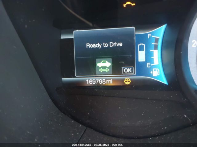 3FA6P0LU4KR105363 Ford Fusion Hybrid Se