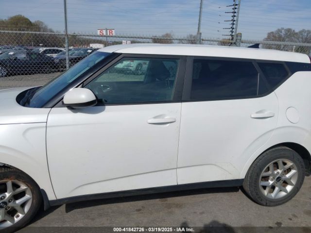 KNDJ23AU9L7043216 KIA SOUL S