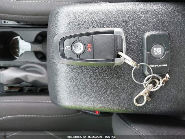 MAJ6S3GLXKC276831 Ford Ecosport Se