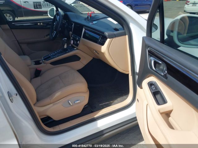 2021 PORSCHE MACAN WP1AA2A51MLB12543 Photo 4