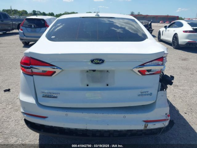 3FA6P0LU9KR217740 Ford Fusion Hybrid Se