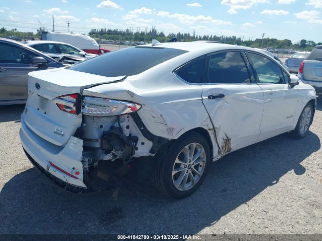 3FA6P0LU9KR217740 Ford Fusion Hybrid Se