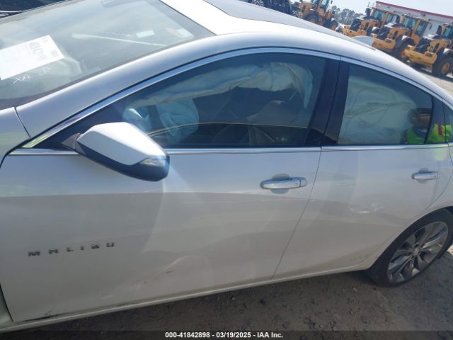 1G1ZH5SX7GF194209 Chevrolet Malibu Premier