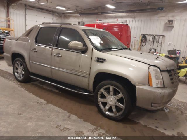 2011 CADILLAC ESCALADE EXT 3GYT4MEF8BG325686