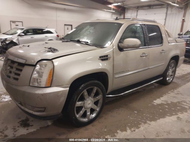 2011 CADILLAC ESCALADE EXT 3GYT4MEF8BG325686 Photo 1