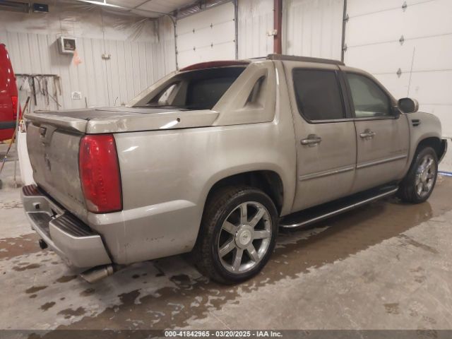 2011 CADILLAC ESCALADE EXT 3GYT4MEF8BG325686 Photo 3