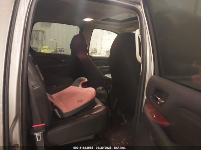 2011 CADILLAC ESCALADE EXT 3GYT4MEF8BG325686 Photo 7