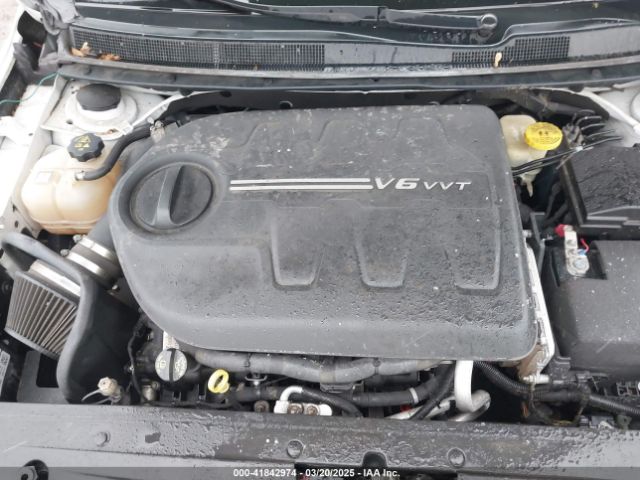 1C3CCCEG0GN114755 Chrysler 200 C