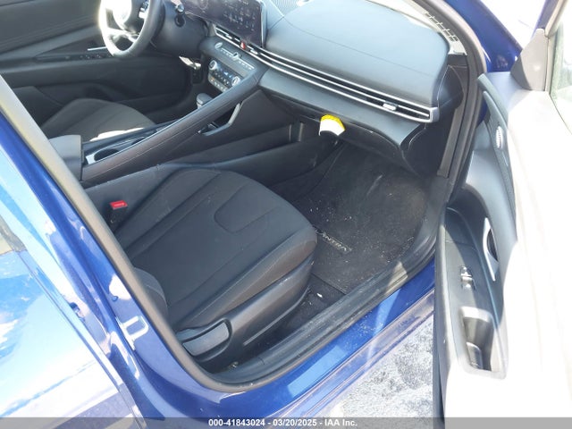 KMHLS4AG8PU617185 Hyundai ELANTRA SEL