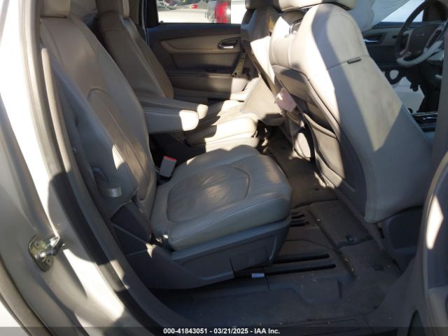 1GNKRHKD4GJ159841 Chevrolet Traverse 2lt