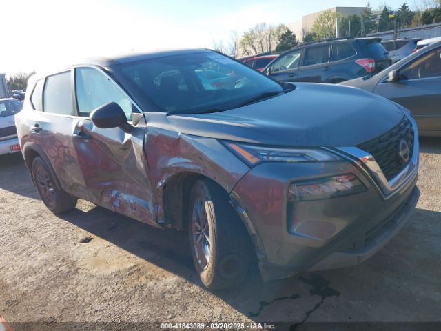 5N1BT3AB4PC818482 Nissan Rogue S Intelligent Awd
