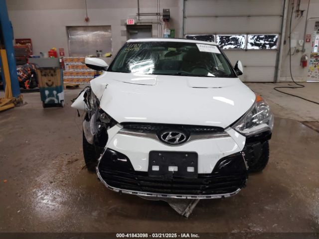 KMHTC6AD6EU199303 Hyundai Veloster Base W/black