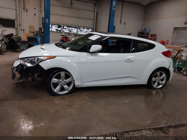 KMHTC6AD6EU199303 Hyundai Veloster Base W/black