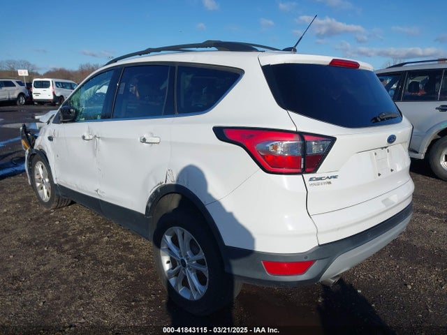 1FMCU9GD5HUE00425 Ford ESCAPE SE