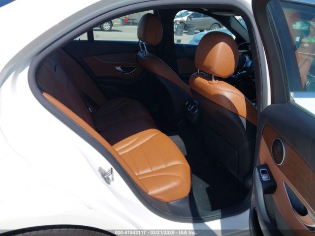 W1KWF8DBXMR625290 Mercedes-Benz C 300 Sedan