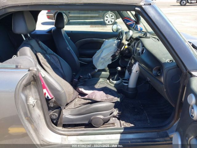 2005 MINI COOPER S WMWRH33545TF85051 Photo 4