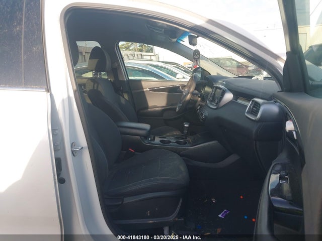 5XYPGDA54KG440649 KIA Sorento 3.3l Lx
