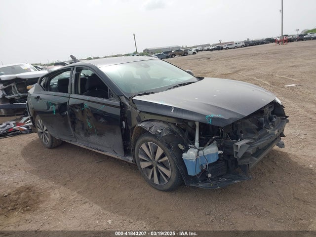1N4BL4DW6KC135951 Nissan Altima 2.5 Sv