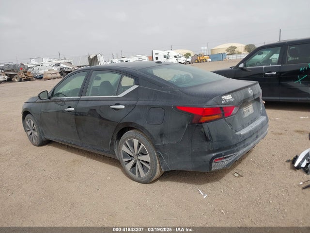 1N4BL4DW6KC135951 Nissan Altima 2.5 Sv