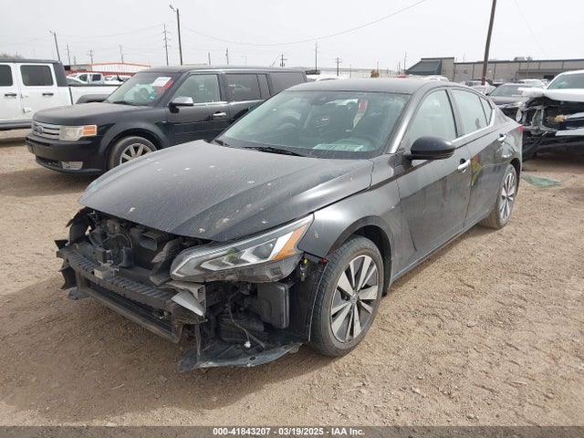 1N4BL4DW6KC135951 Nissan Altima 2.5 Sv