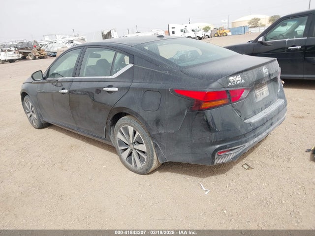 1N4BL4DW6KC135951 Nissan Altima 2.5 Sv