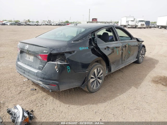 1N4BL4DW6KC135951 Nissan Altima 2.5 Sv