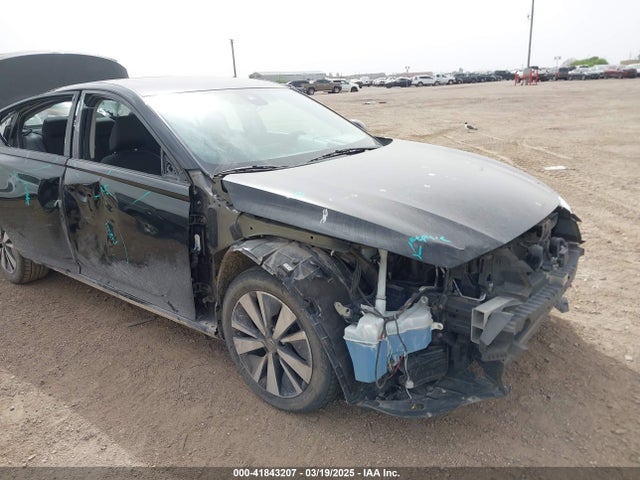 1N4BL4DW6KC135951 Nissan Altima 2.5 Sv