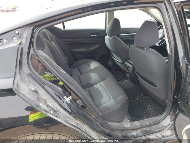 1N4BL4DW6KC135951 Nissan Altima 2.5 Sv